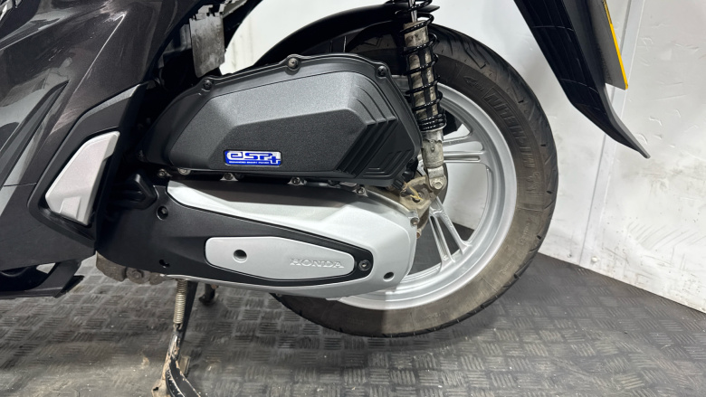 (23MY) Honda SH125i with Top Box